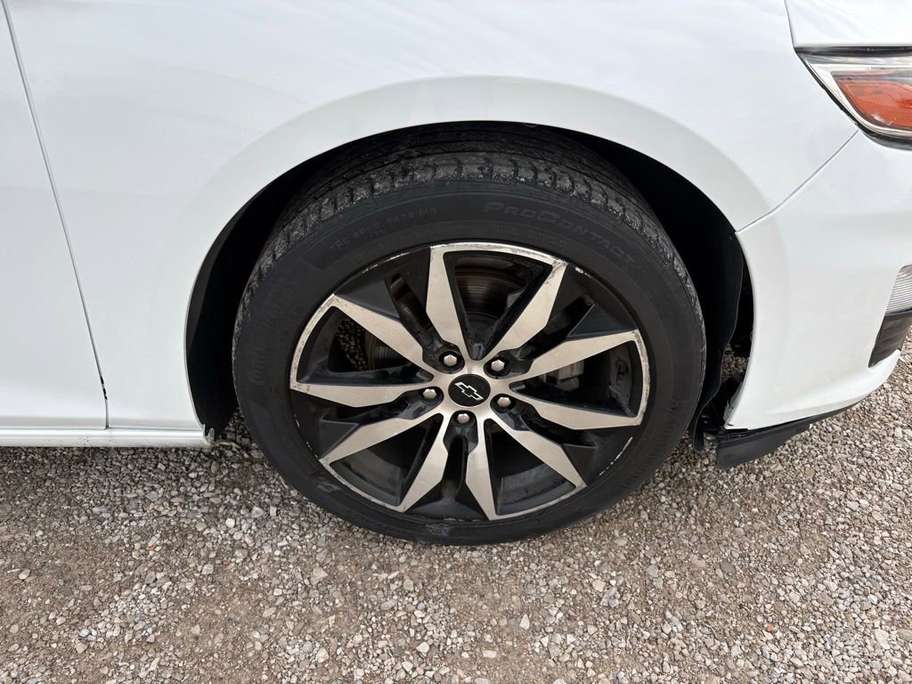 Used 2023 Chevrolet Malibu RS FWD image 19