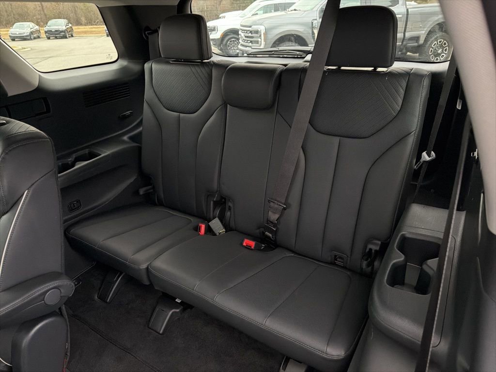 Used 2025 Hyundai Palisade SEL image 16