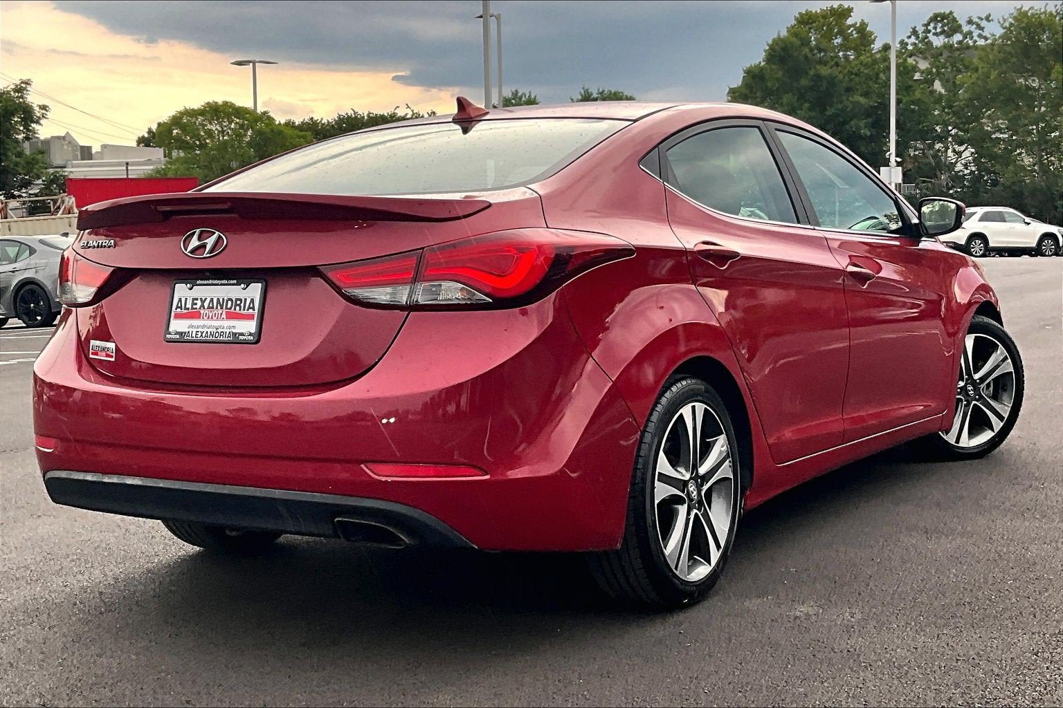 Used 2015 Hyundai Elantra Sport FWD image 11