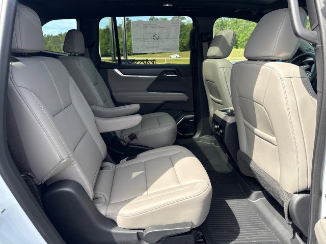 New 2026 GMC Acadia Elevation image 12