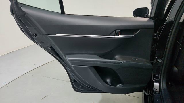 Used 2023 Toyota Camry LE image 17