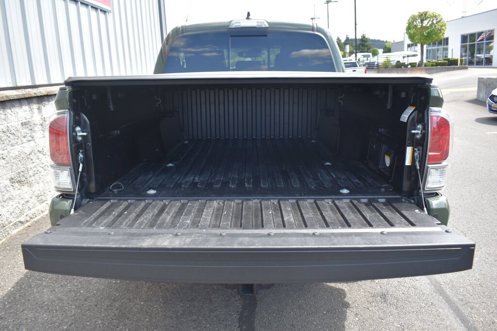 Certified 2021 Toyota Tacoma TRD Sport w/ TRD Premium Sport Package AWD/4WD image 21