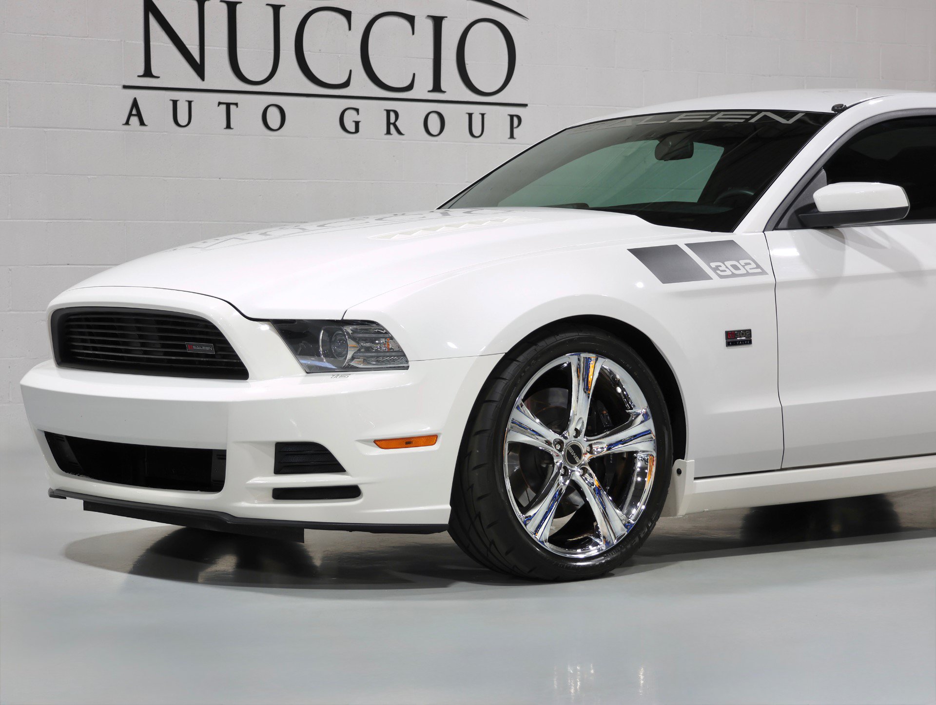 Used 2013 Ford Mustang GT RWD image 28