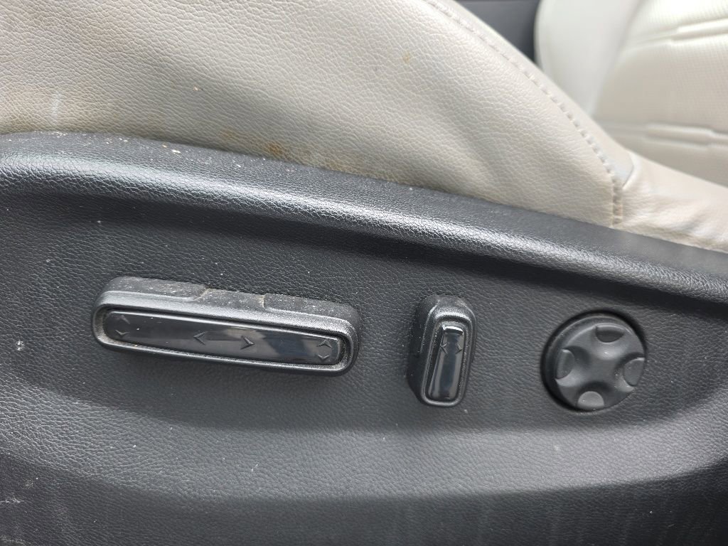 Used 2020 Honda CR-V EX-L image 11
