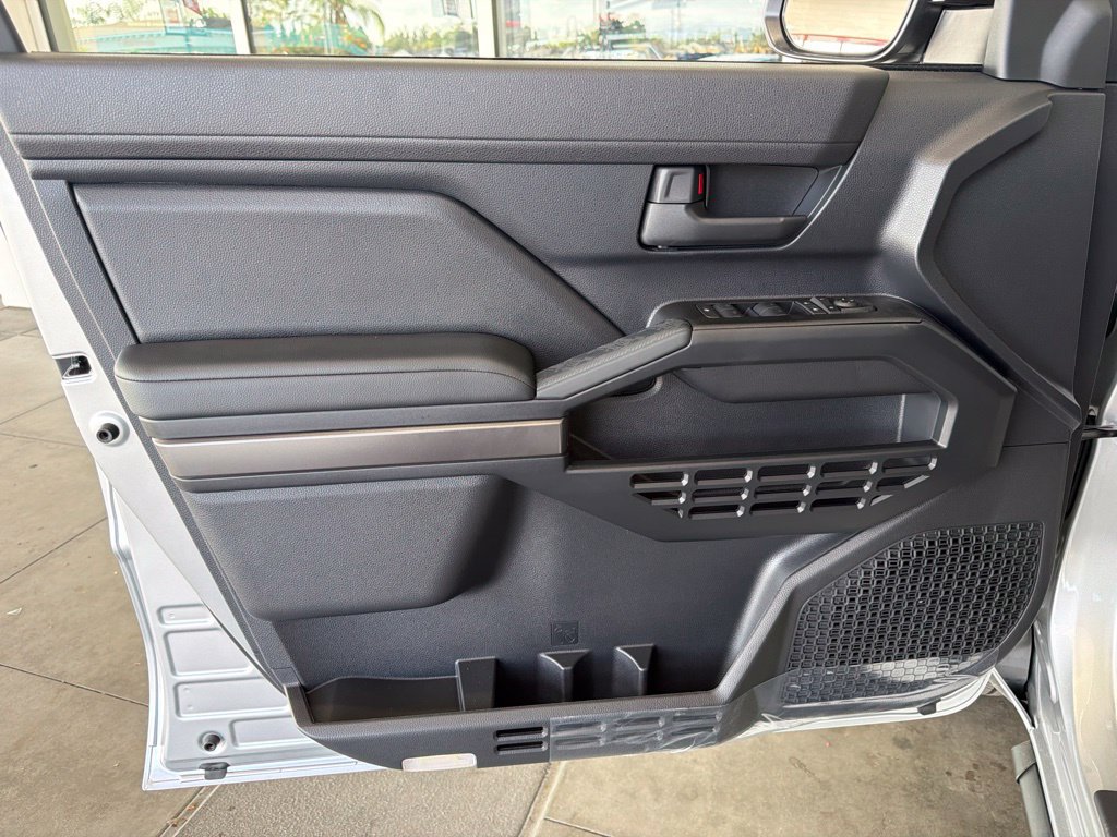 Certified 2026 Toyota 4Runner SR5 AWD/4WD image 19