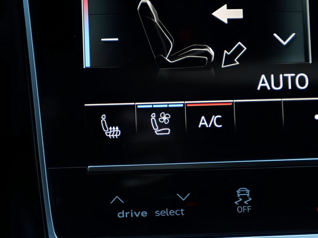 Used 2022 Audi SQ7 Prestige AWD/4WD image 27