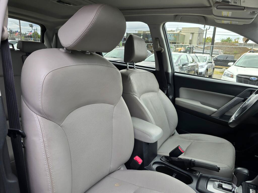 Used 2015 Subaru Forester 2.5i Limited w/ Popular Package #2 AWD/4WD image 11