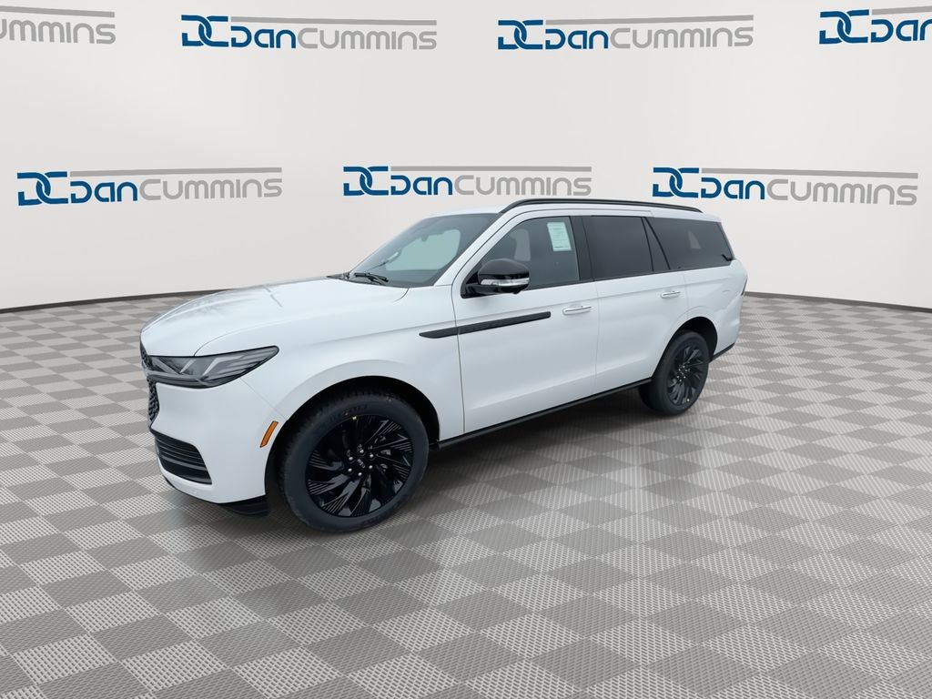 New 2026 Lincoln Navigator Reserve w/ Jet Appearance Package image 4