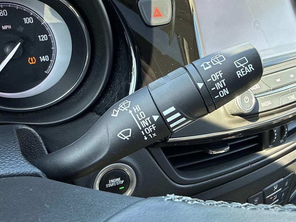 Used 2019 Buick Envision Essence AWD/4WD image 21