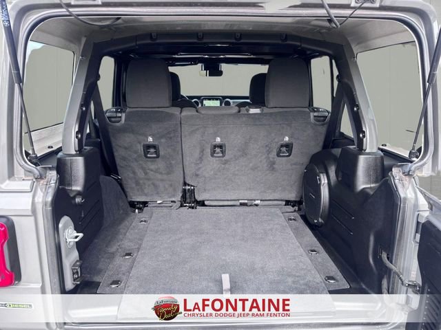 Used 2020 Jeep Wrangler Unlimited Sahara image 27