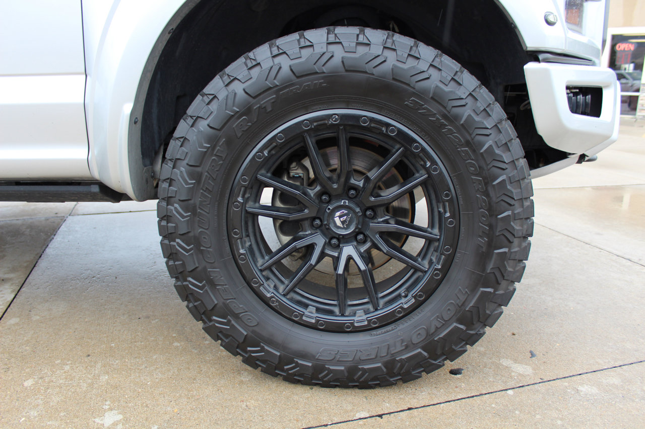 Used 2019 Ford F150 Raptor w/ Equipment Group 802A Luxury image 40