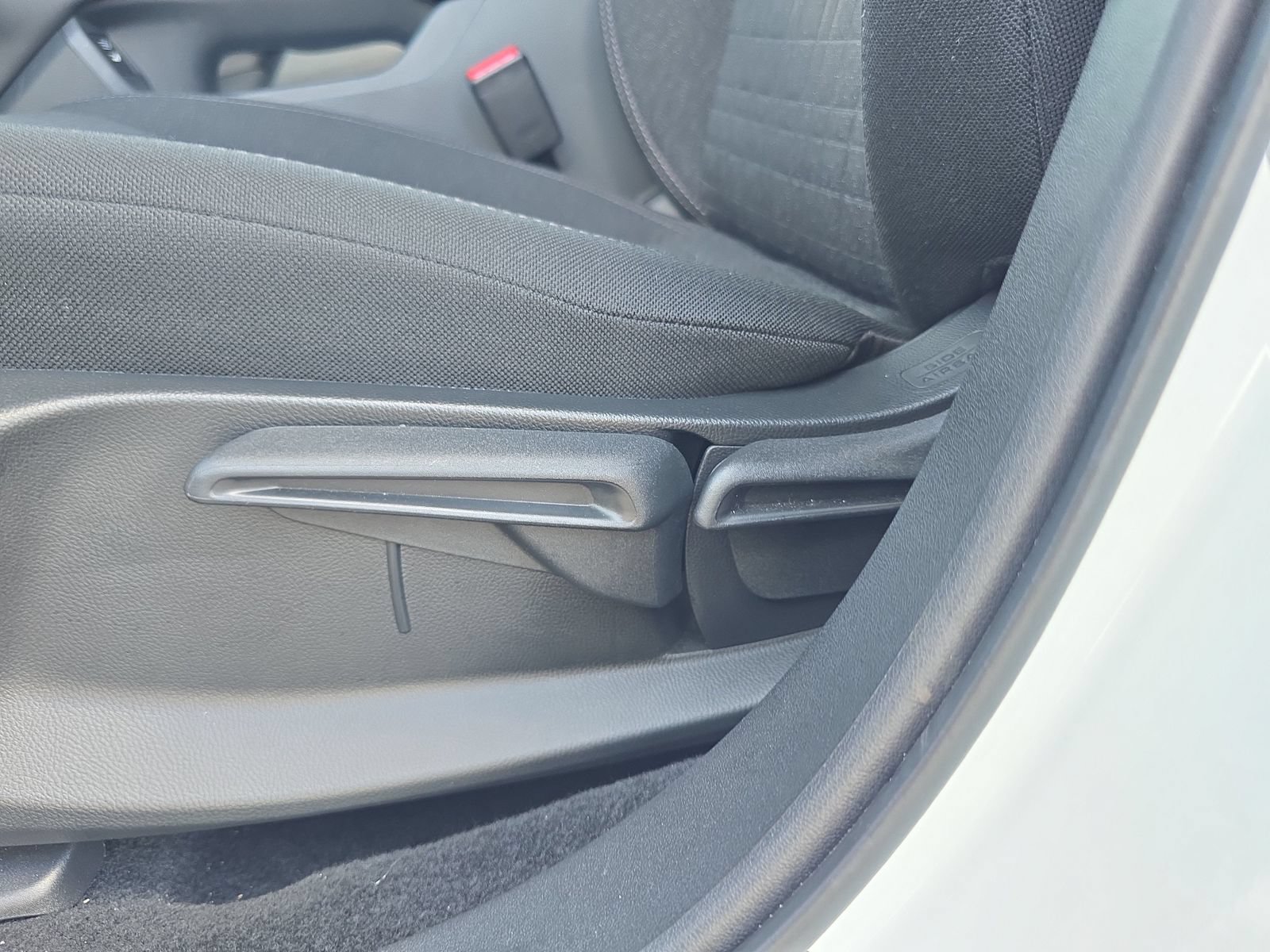 Certified 2026 Honda HR-V LX image 16
