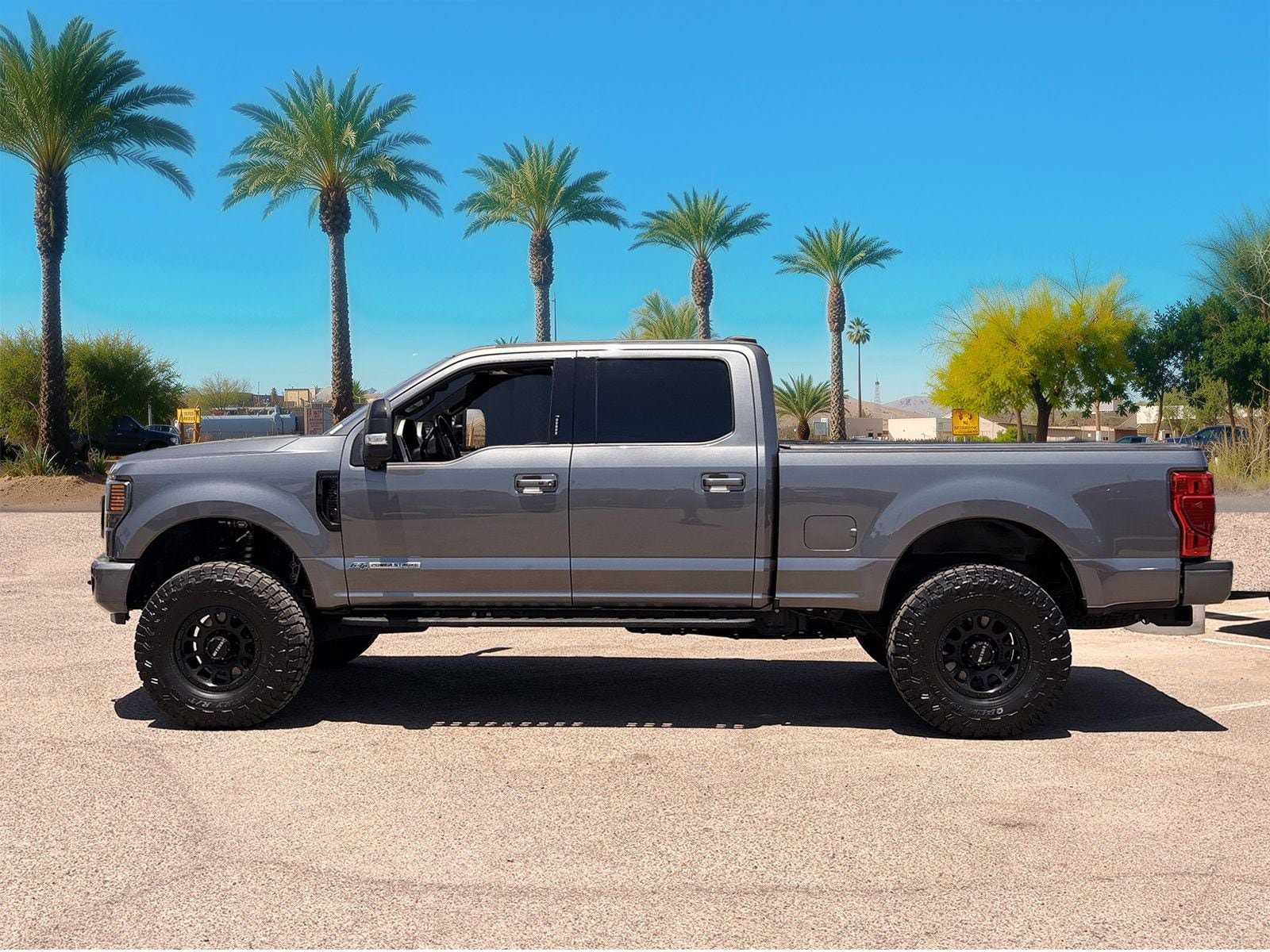Certified 2022 Ford F250 Lariat w/ Lariat Ultimate Package AWD/4WD image 2