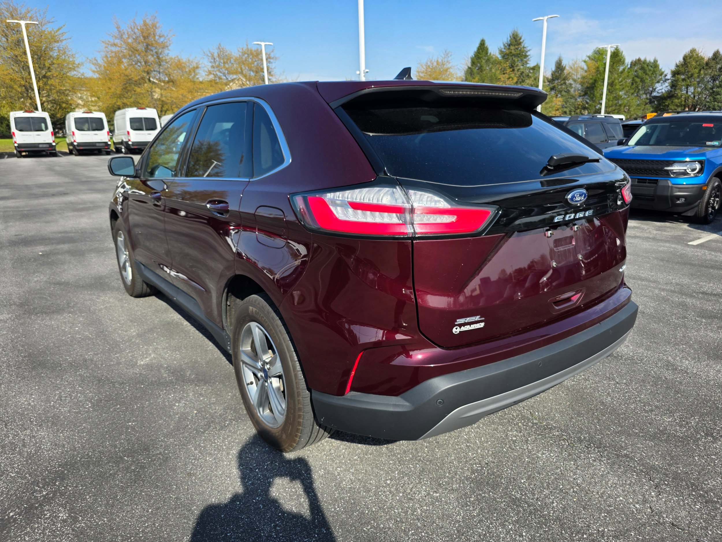 Used 2022 Ford Edge SEL w/ Convenience Package image 3
