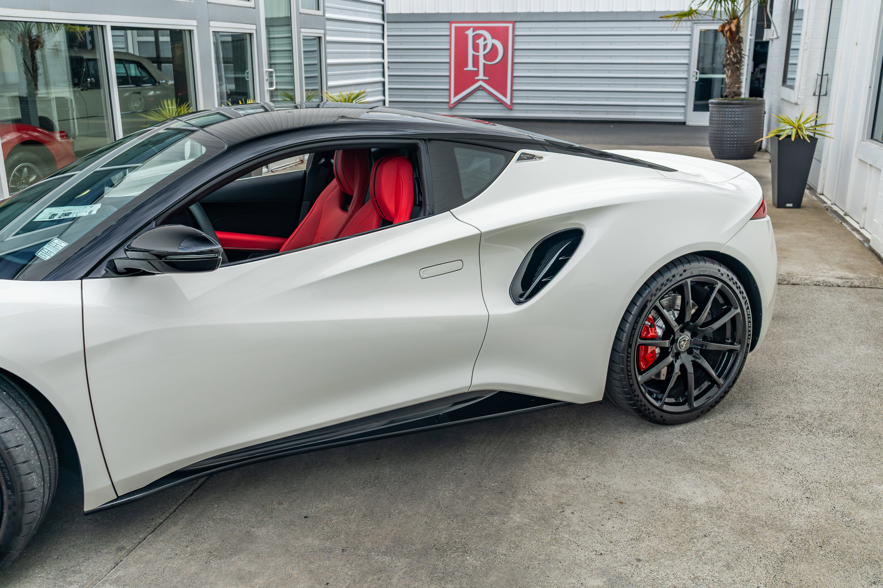 New 2025 Lotus Emira image 5