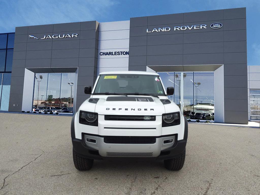 Used 2025 Land Rover Defender 110 S image 8