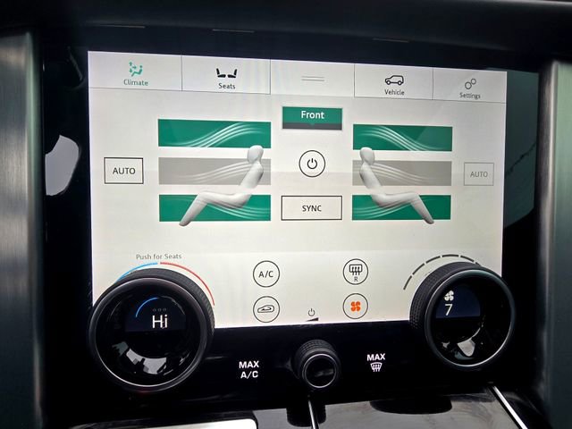 Used 2020 Land Rover Range Rover HSE image 14