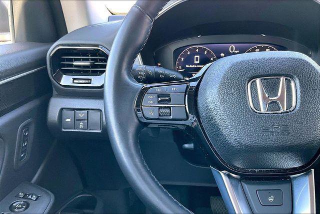 Used 2023 Honda Pilot Elite image 12