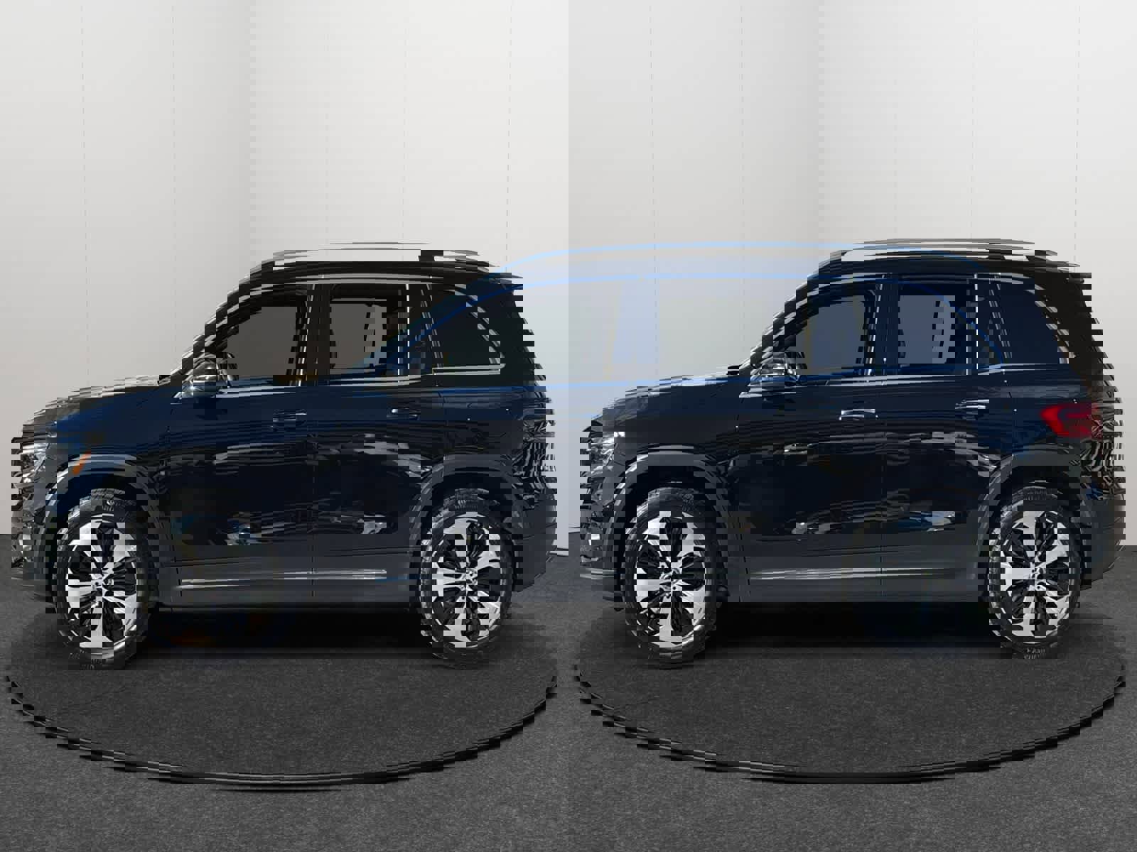 Certified 2025 Mercedes-Benz GLB 250 4MATIC image 3