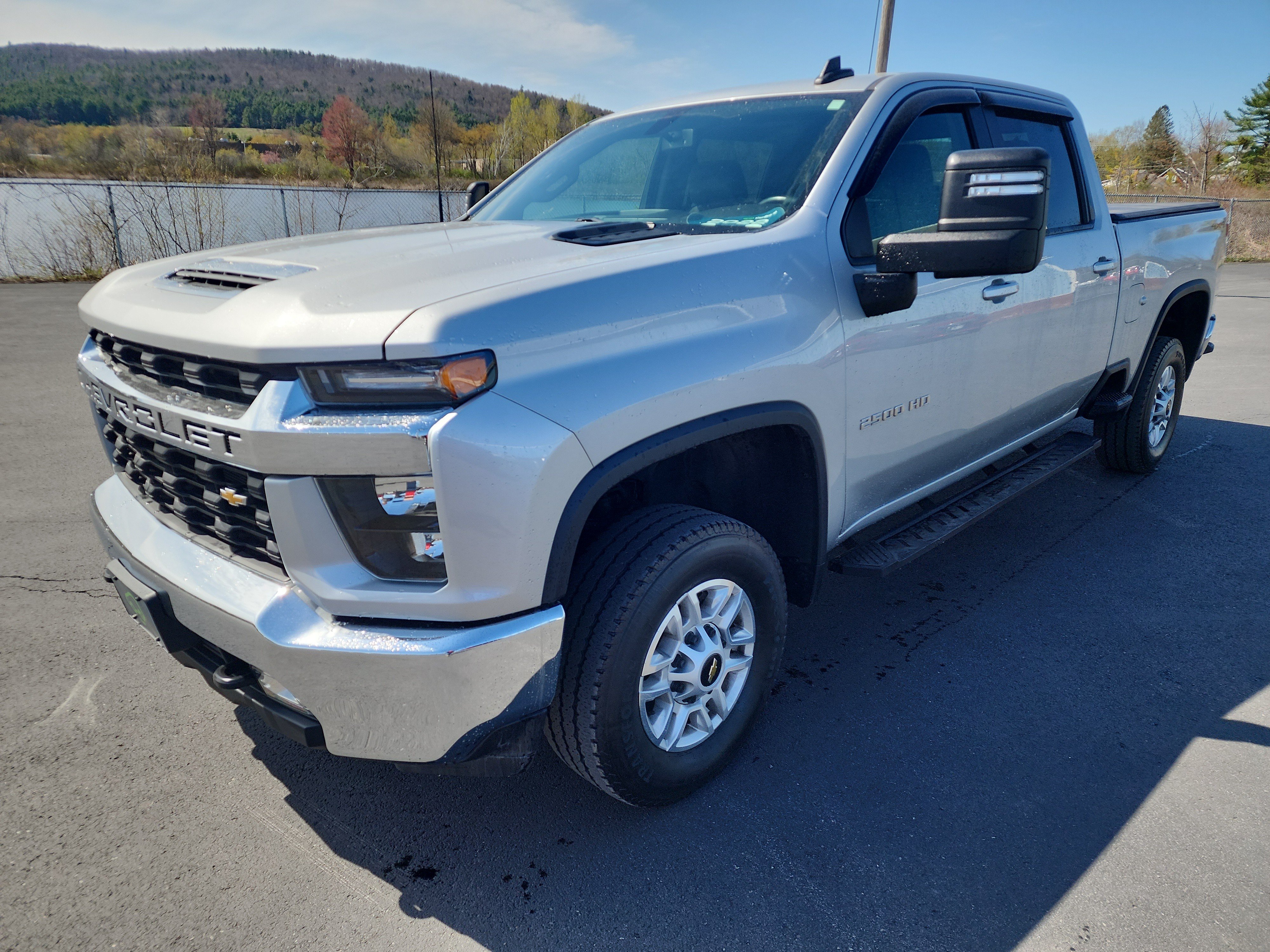 Certified 2022 Chevrolet Silverado 2500 LT w/ Convenience Package AWD/4WD image 4