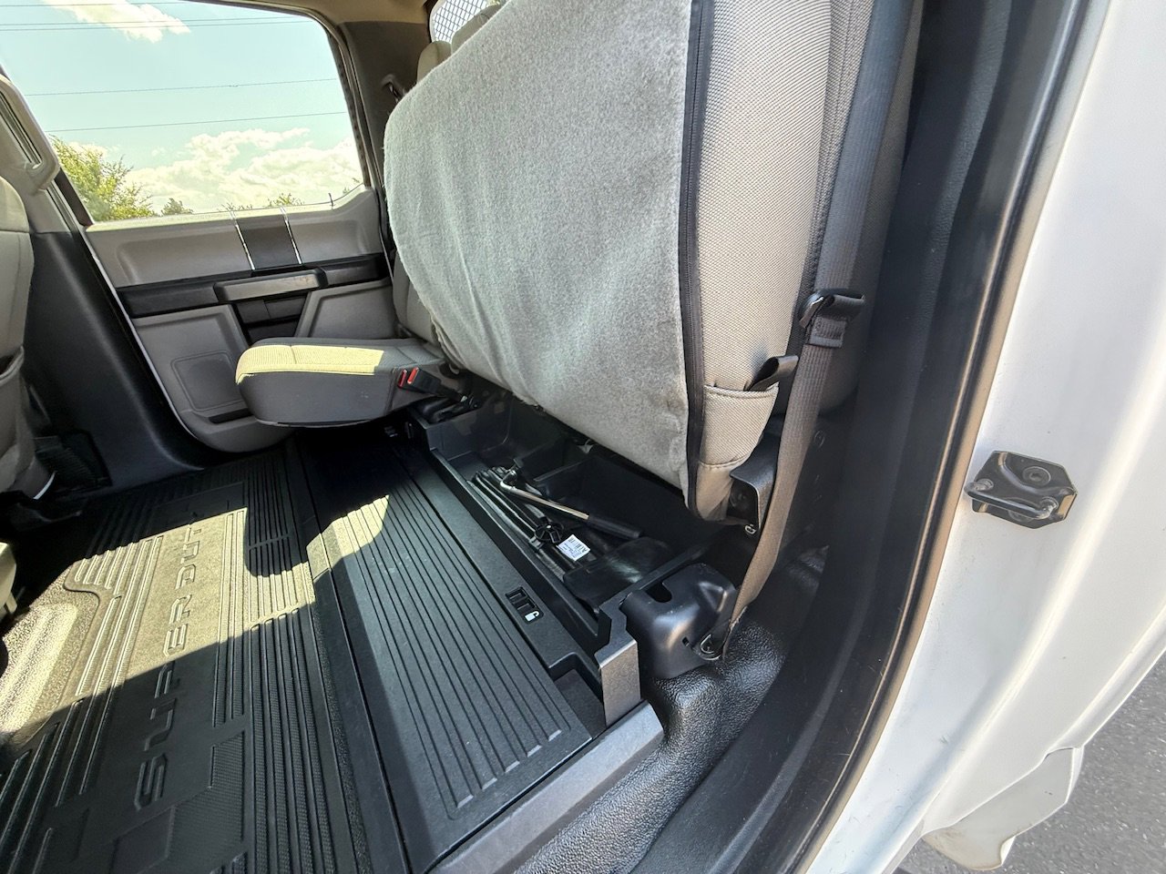 Used 2021 Ford F350 XLT w/ XLT Value Package image 39