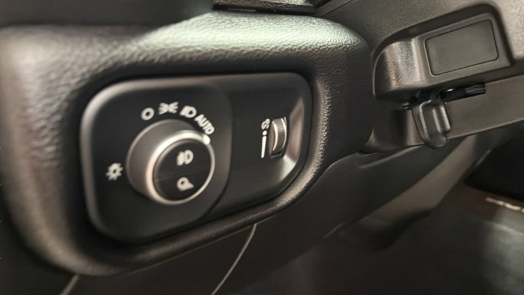 Used 2024 RAM 2500 Big Horn AWD/4WD image 16