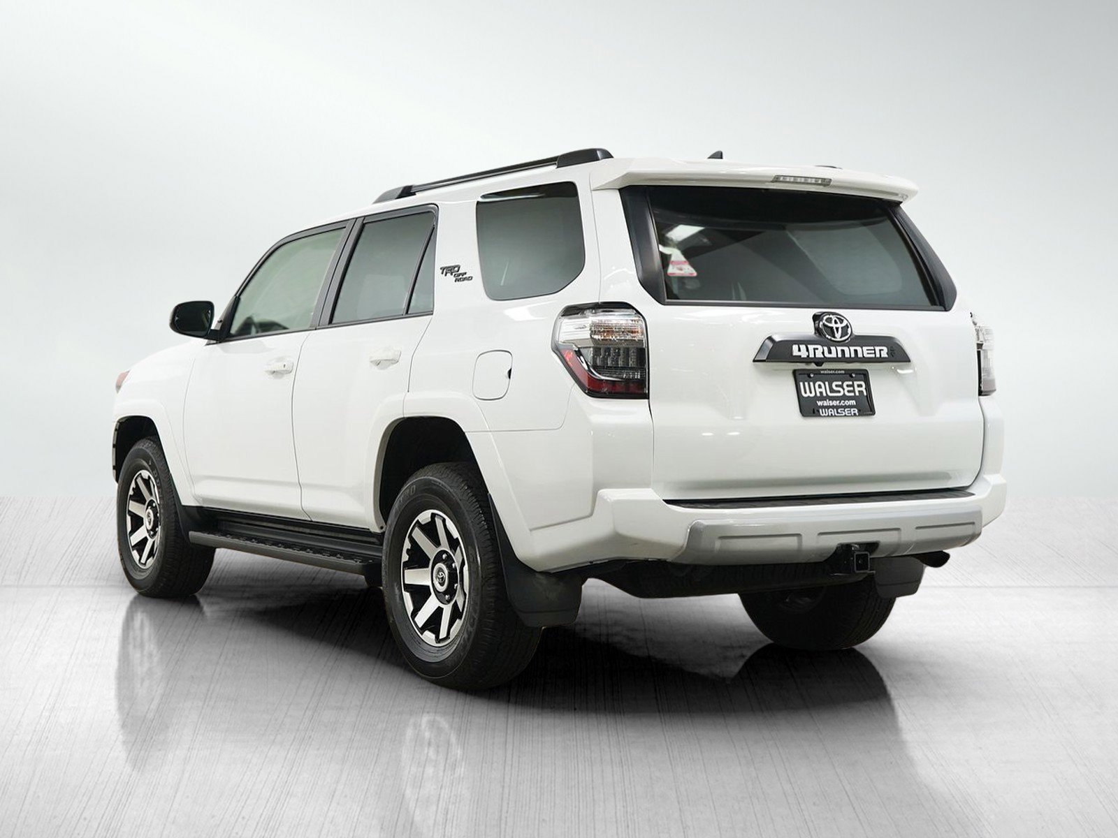 Used 2024 Toyota 4Runner TRD Off-Road AWD/4WD image 3