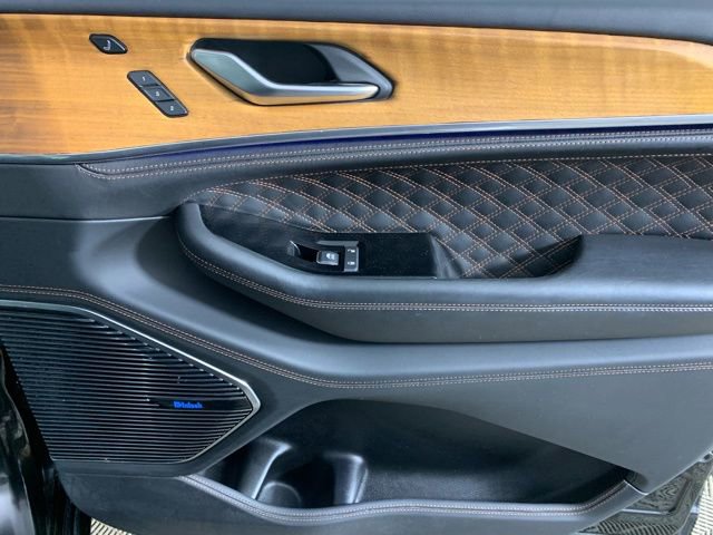 Used 2022 Jeep Grand Cherokee L Summit w/ Advanced Protech Group IV image 33