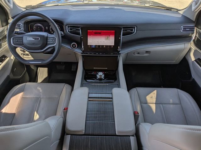 Used 2024 Jeep Wagoneer L Series II w/ Flexible Seating Group image 16