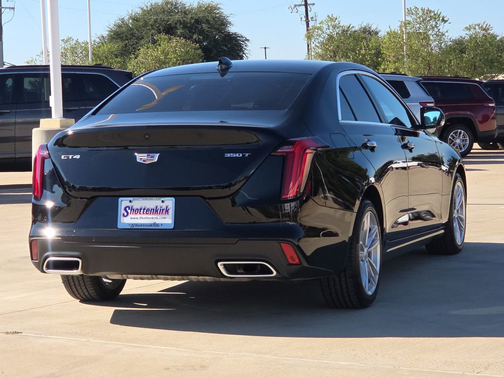 Used 2025 Cadillac CT4 Luxury image 8