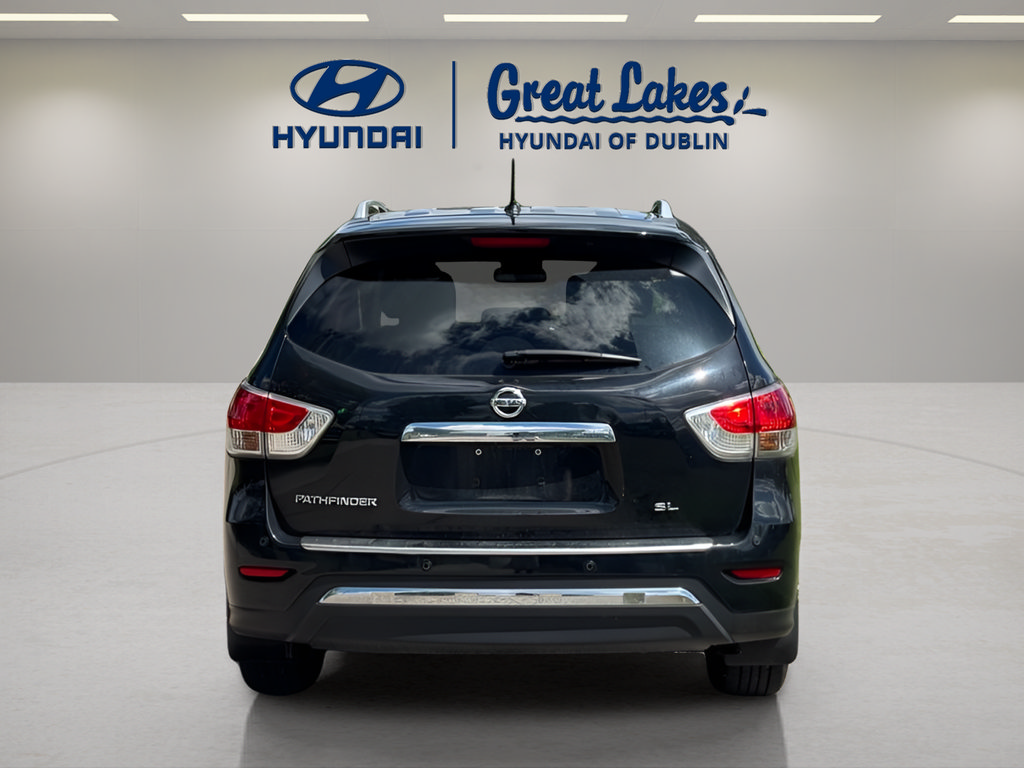 Used 2015 Nissan Pathfinder SL w/ Cargo Package FWD image 4