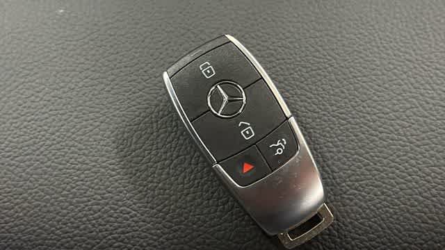 Certified 2026 Mercedes-Benz GLB 250 4MATIC image 38