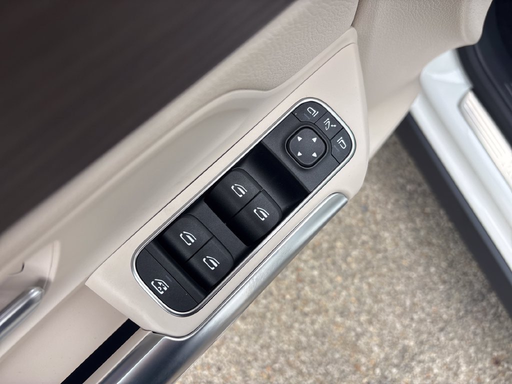New 2026 Mercedes-Benz GLA 250 4MATIC image 11