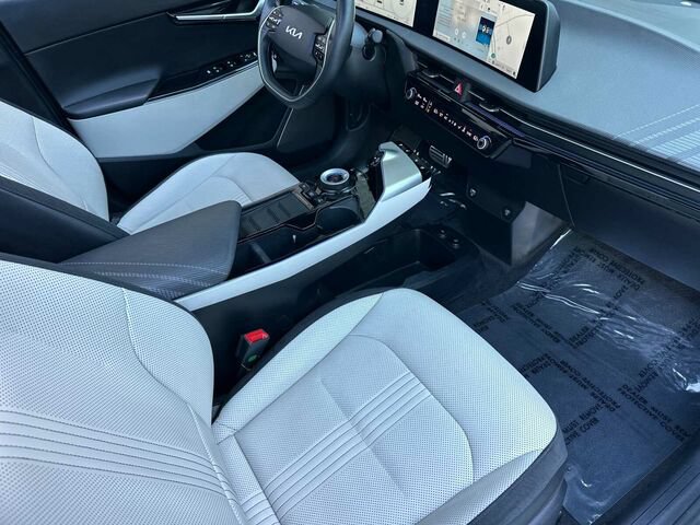 Used 2024 Kia EV6 GT-Line w/ GT-Line White Seat Package RWD image 18