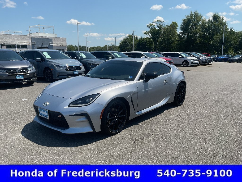Used 2022 Toyota GR86 Premium w/ ALL Weather Mat Package (TMS) RWD image 6