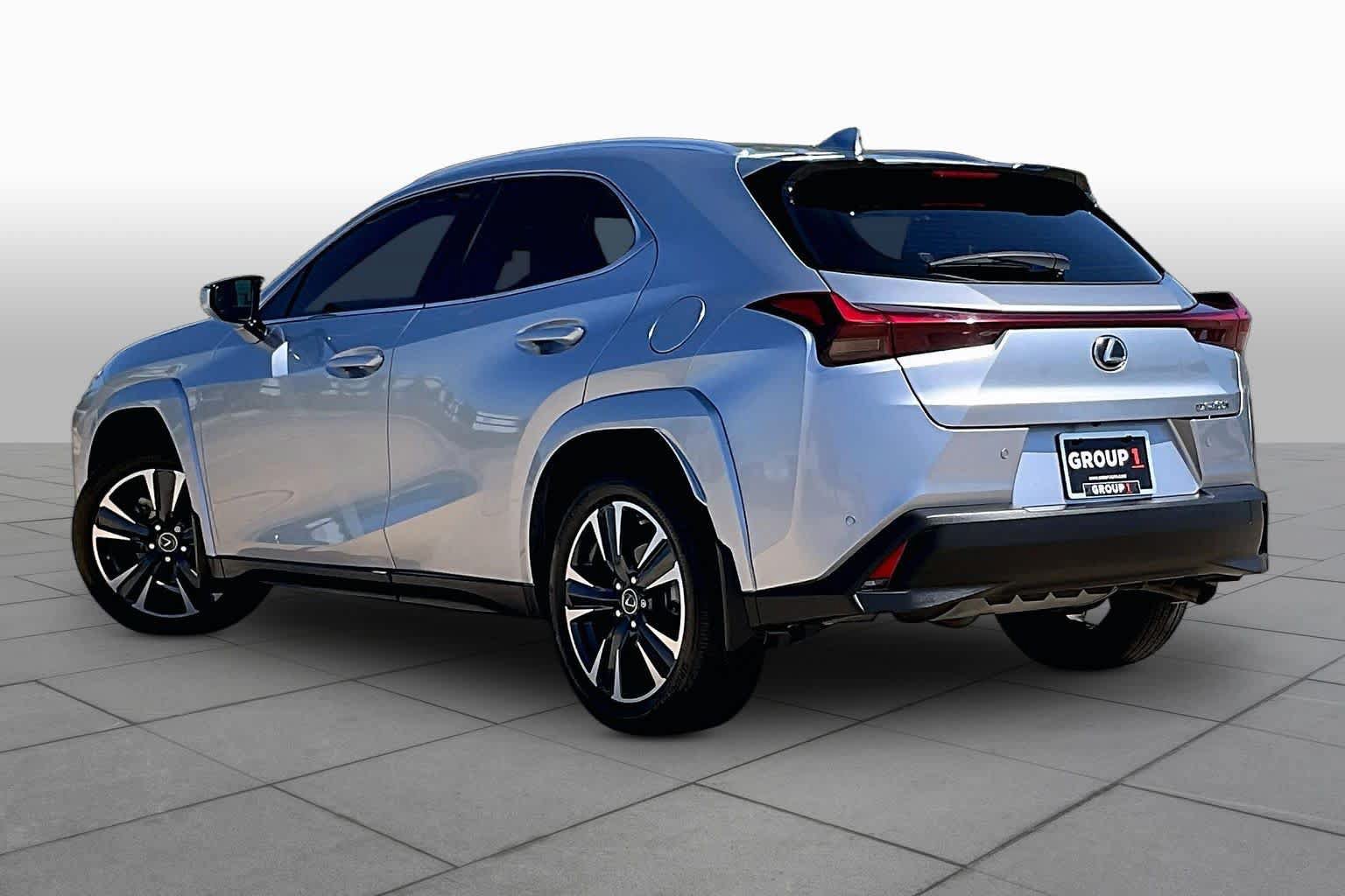 Used 2023 Lexus UX 250h FWD w/ Accessory Package (Z2) image 12