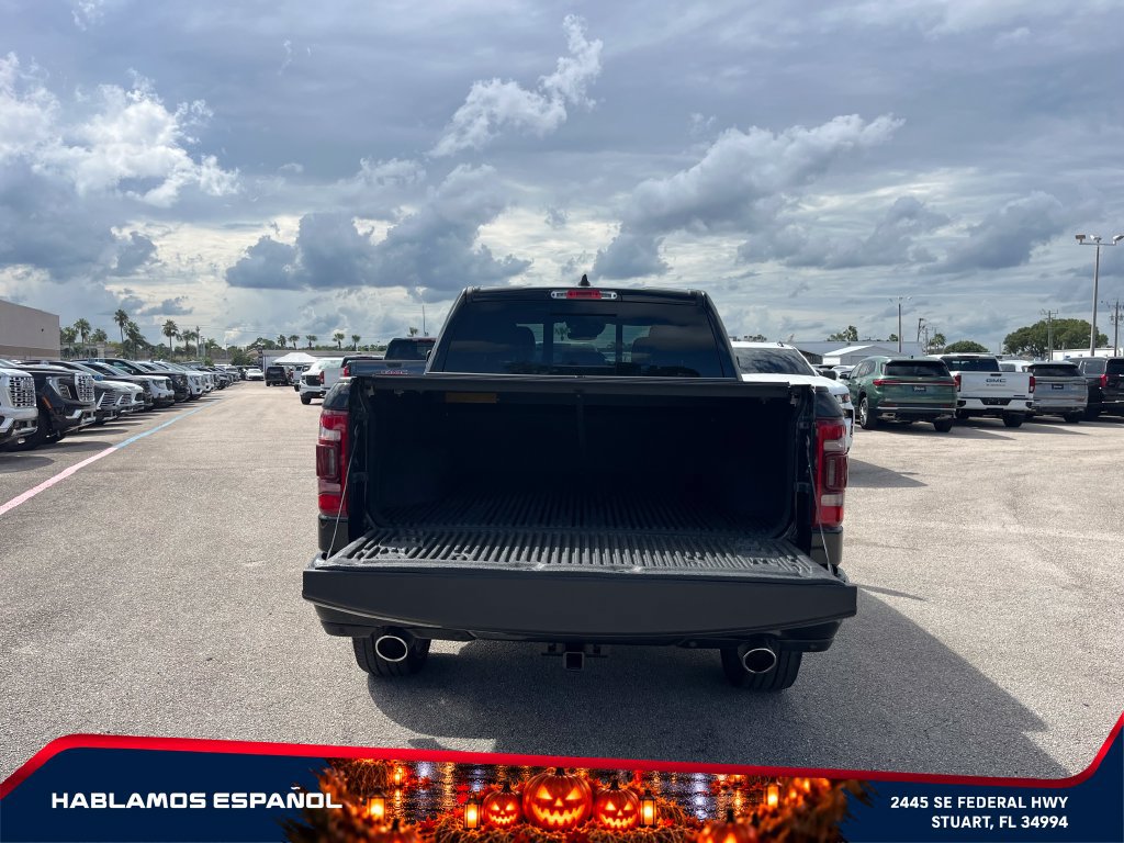 Used 2023 RAM 1500 Laramie AWD/4WD image 16