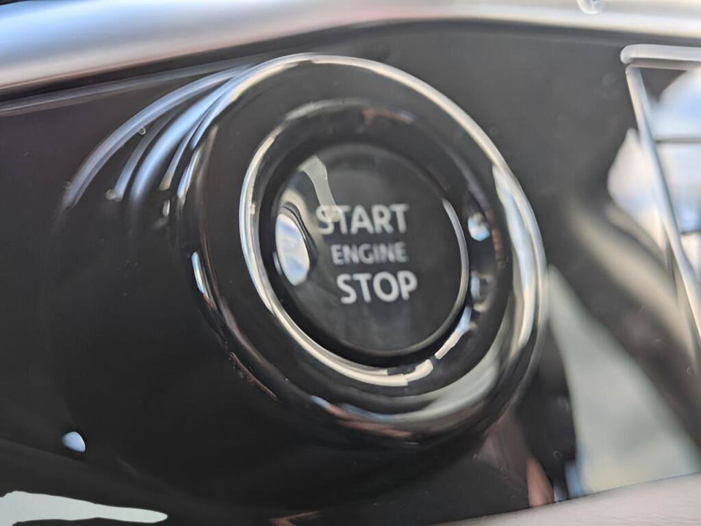 Used 2026 Nissan Pathfinder SL AWD/4WD image 15