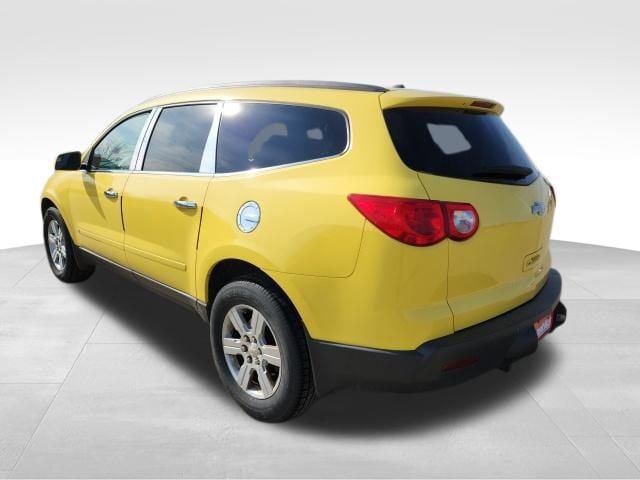 Used 2010 Chevrolet Traverse LT FWD video 3