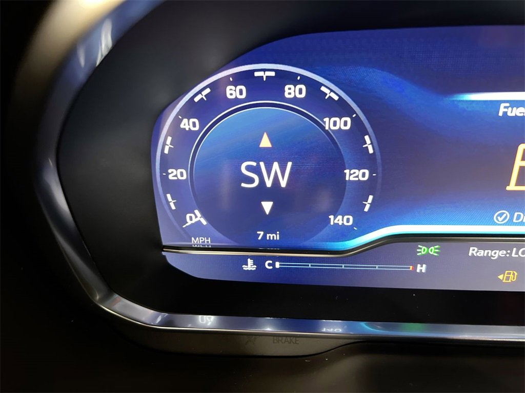 Used 2024 Chevrolet Tahoe High Country image 12