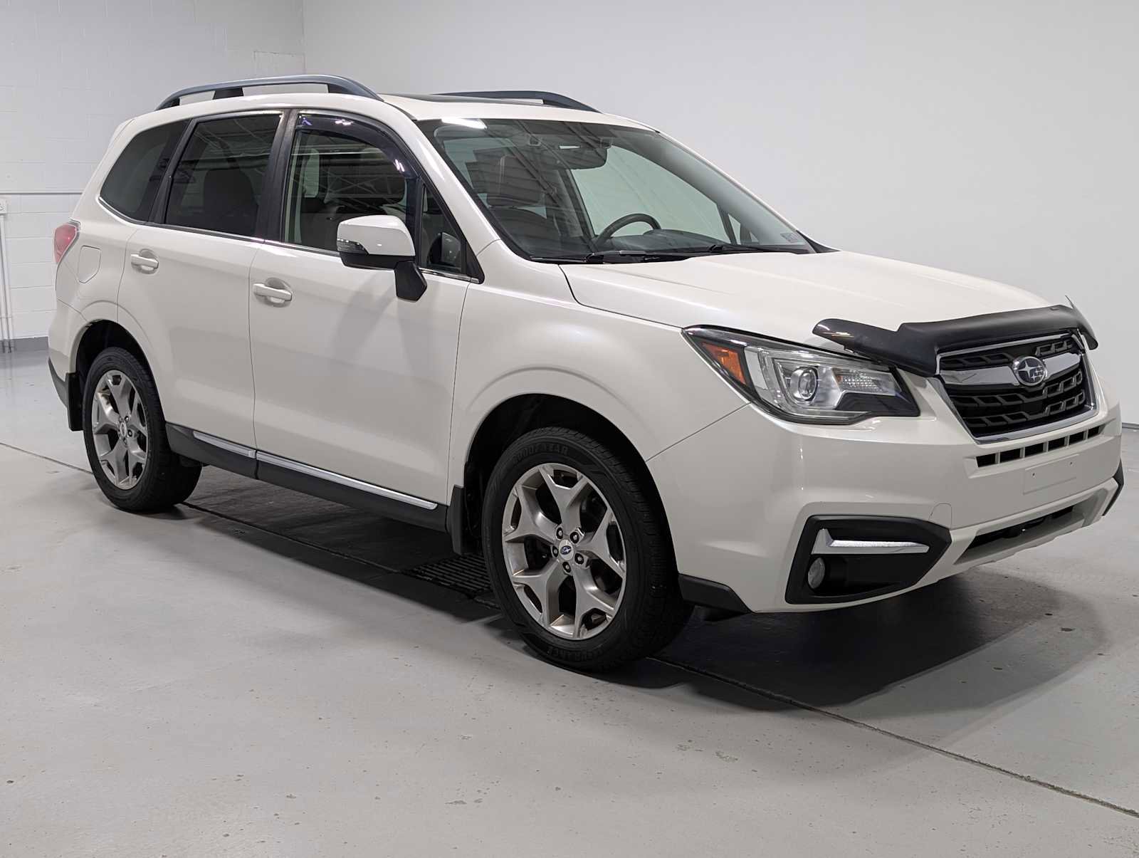 Used 2018 Subaru Forester 2.5i Touring w/ Popular Package #3B image 6