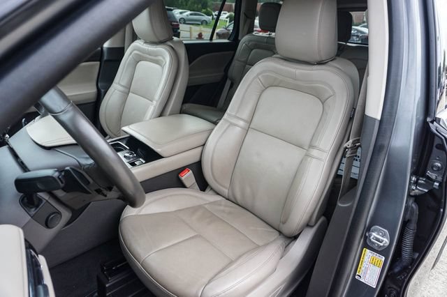 Used 2023 Lincoln Aviator Reserve w/ Equipment Group 201A AWD/4WD image 14