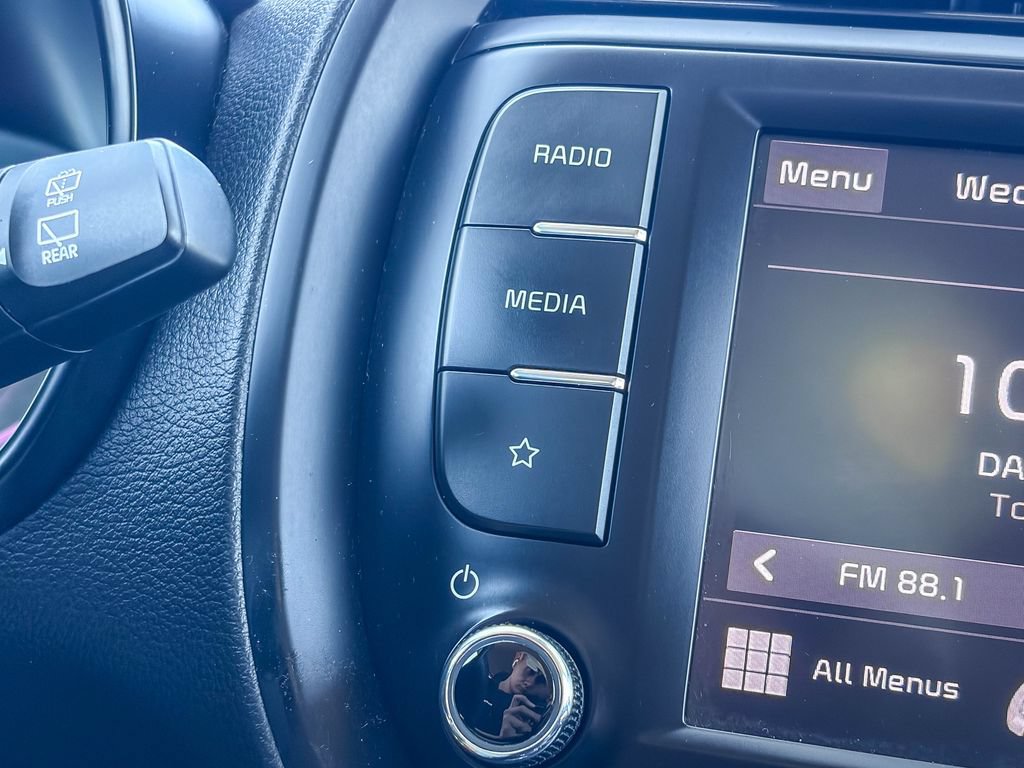 Used 2024 Kia Soul LX w/ Option Group 015 FWD image 23