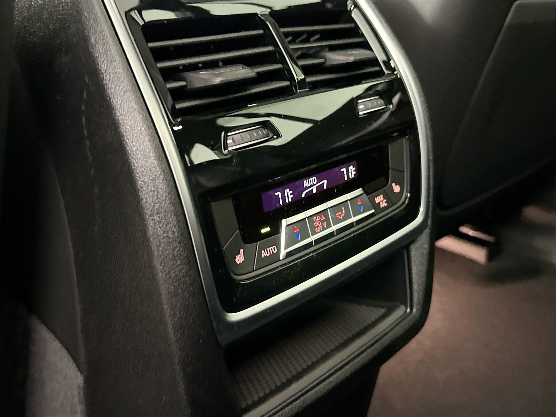 New 2026 BMW X5 xDrive40i w/ M Sport Package image 27