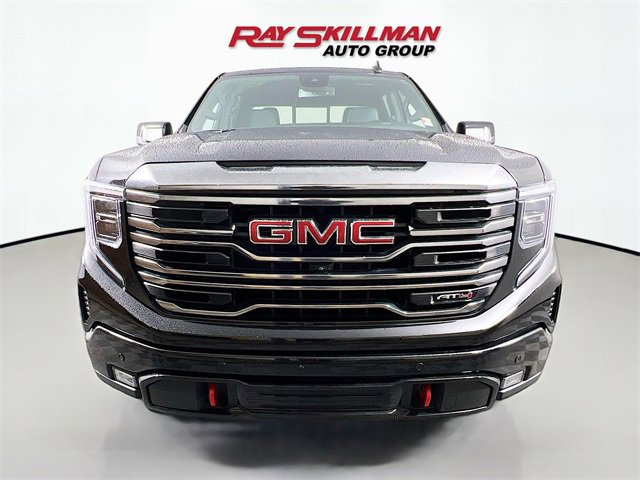 Used 2022 GMC Sierra 1500 AT4 w/ AT4 Premium Package image 2