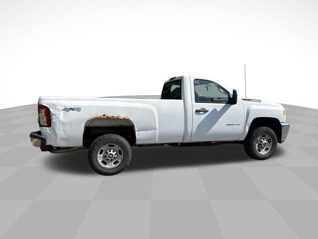 Used 2011 Chevrolet Silverado 2500 W/T AWD/4WD image 4