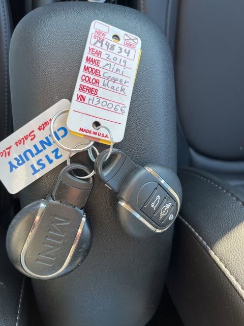 Used 2019 MINI Cooper 2-Door Hardtop image 47