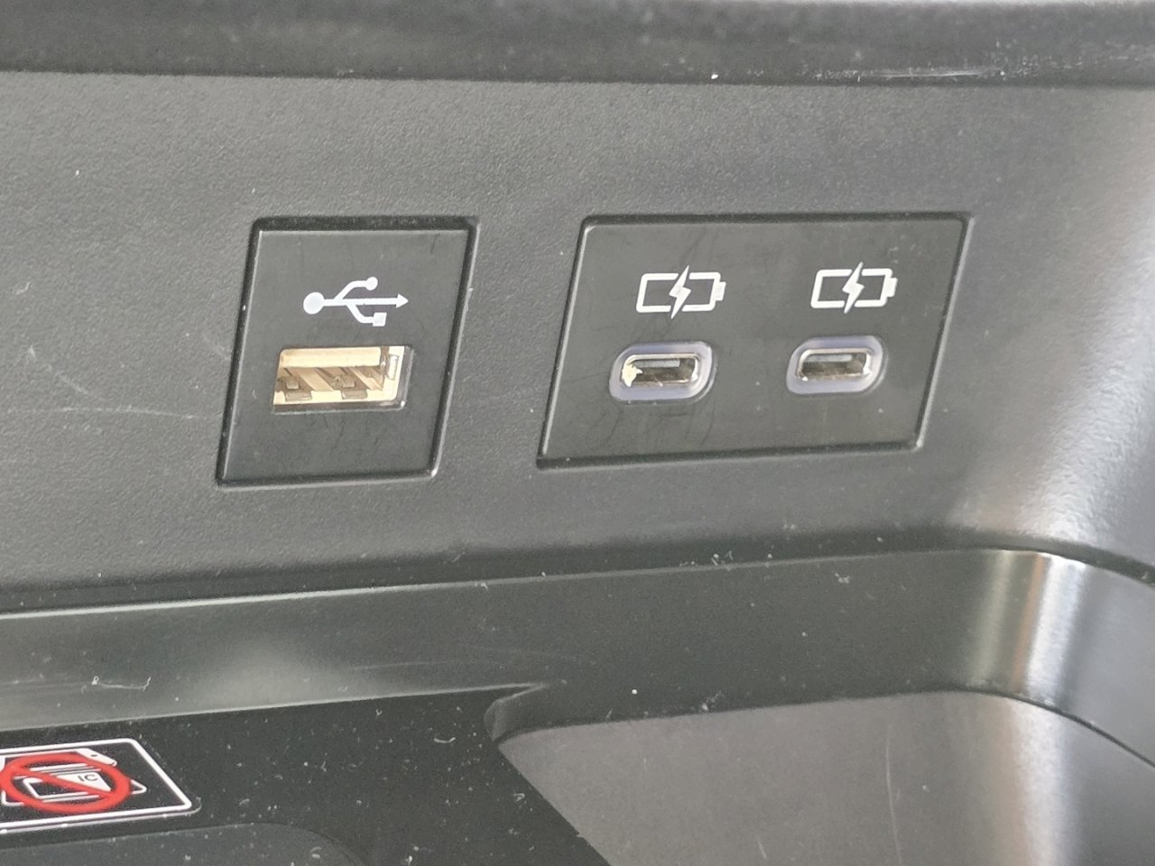 Certified 2025 Toyota Camry SE image 21