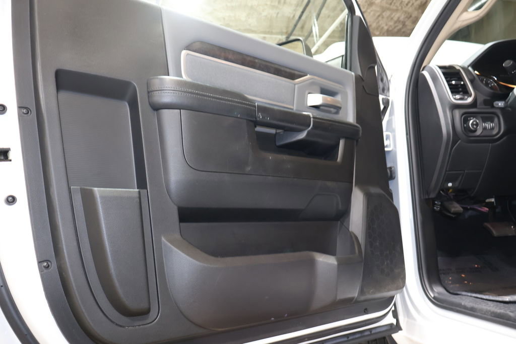 Used 2019 RAM 3500 Big Horn image 22