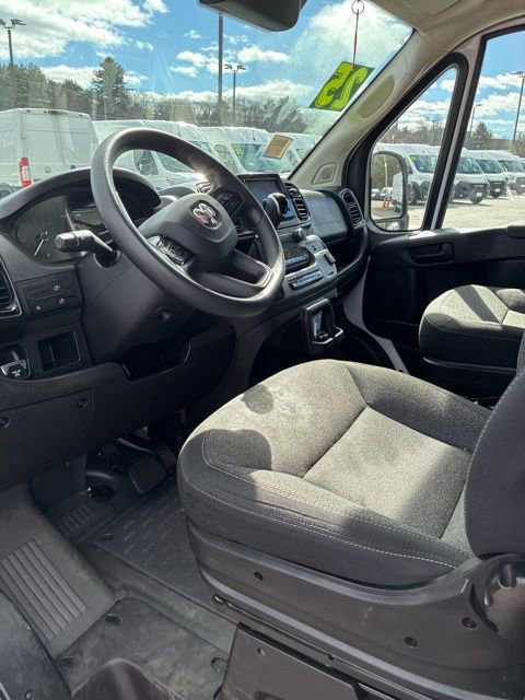 Used 2025 RAM ProMaster 2500 w/ Convenience Group image 11